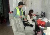配合垃圾分類，爭做文明市民