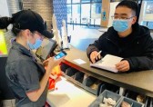 宣傳垃圾分類 細致服務(wù)商戶